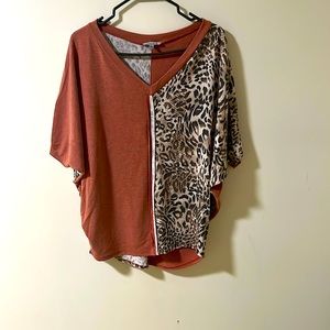 White birch medium sweater. Very soft, great condition. Perfect for fall.